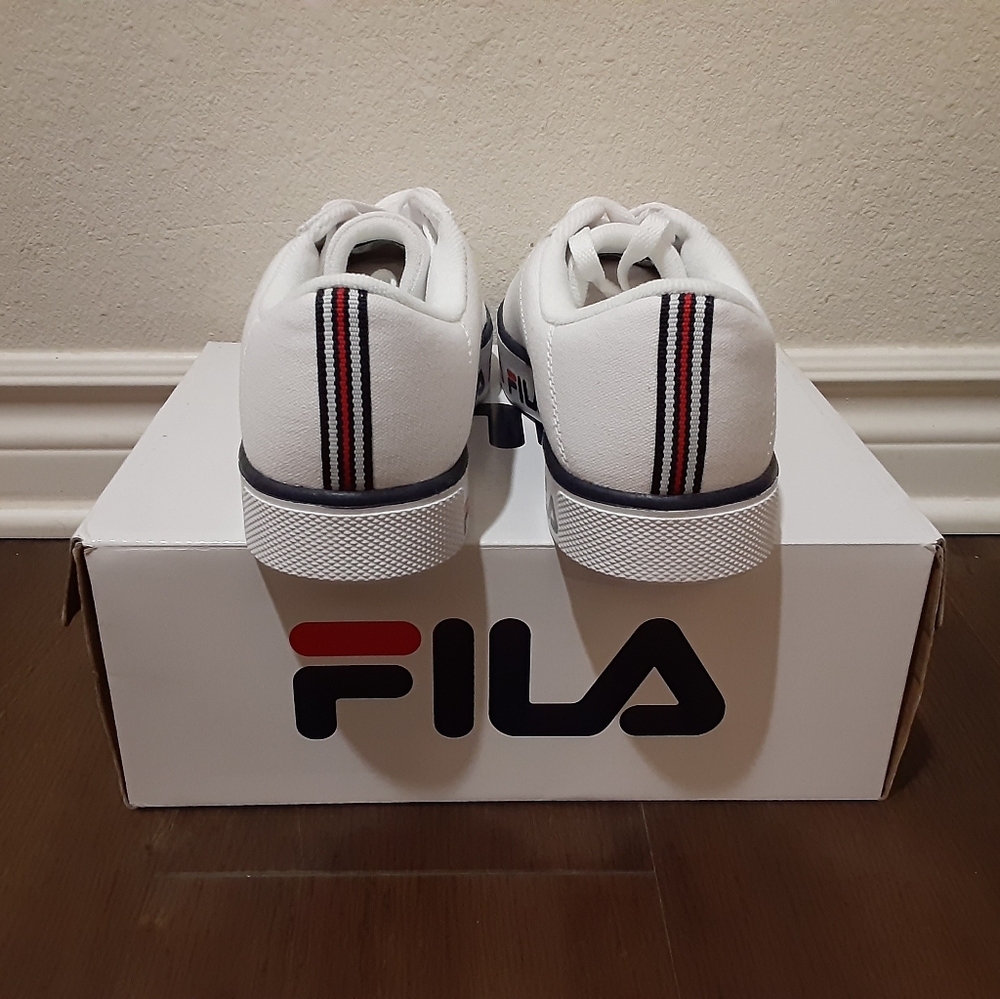 Fila - Picture 4 of 4